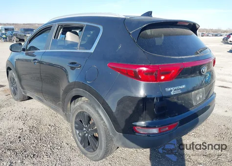 2017 Kia Sportage Lx z USA, uszkodzony, nr VIN KNDPMCAC0H7051126